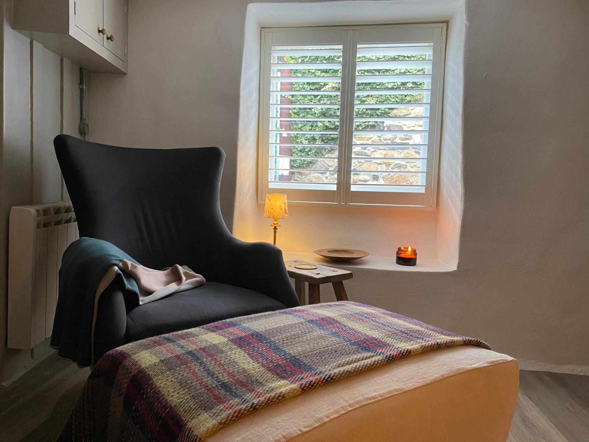The Old Gallery - Charming Coastal Escape For Two 마우스홀 외부 사진