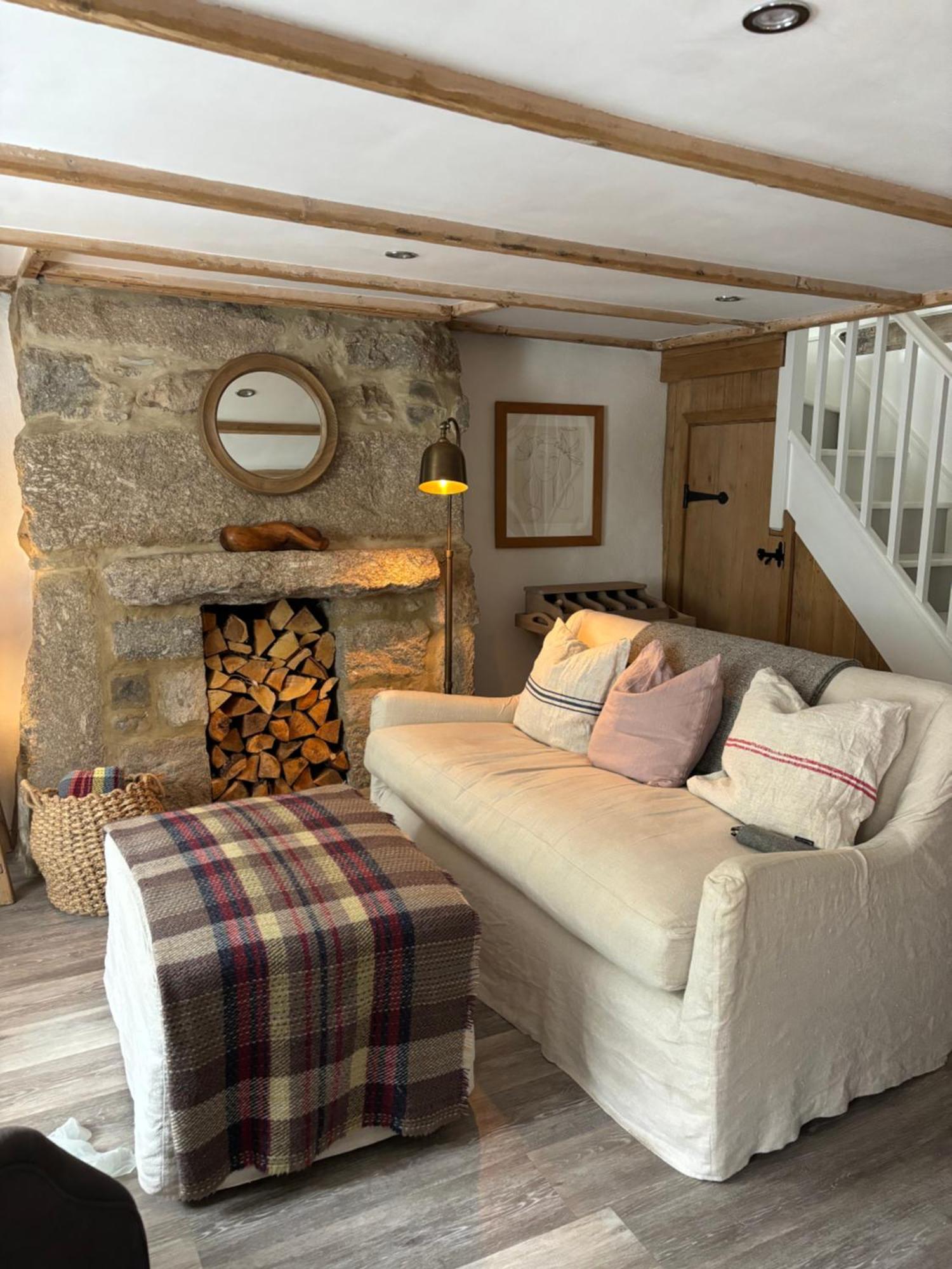 The Old Gallery - Charming Coastal Escape For Two 마우스홀 외부 사진