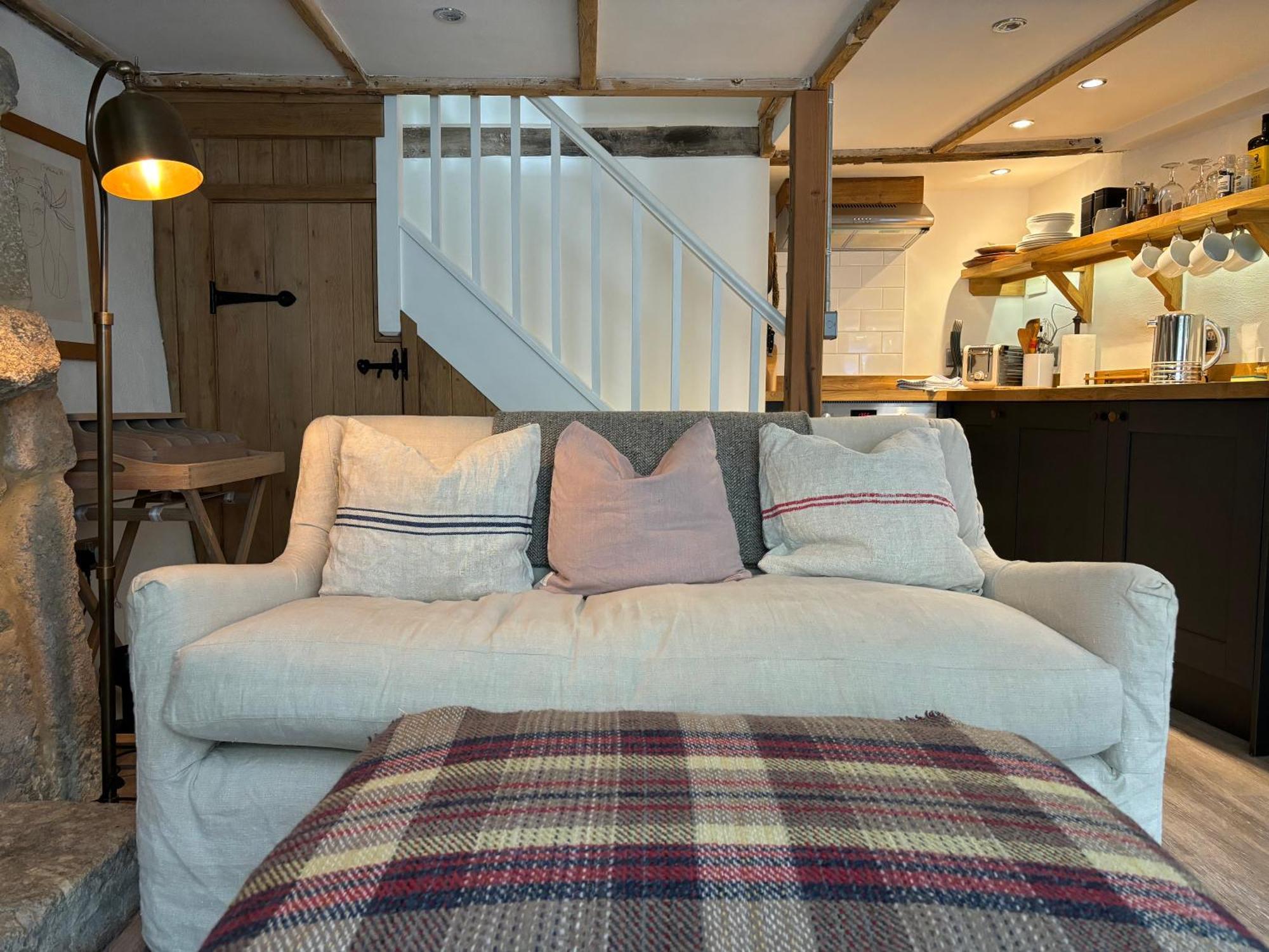 The Old Gallery - Charming Coastal Escape For Two 마우스홀 외부 사진